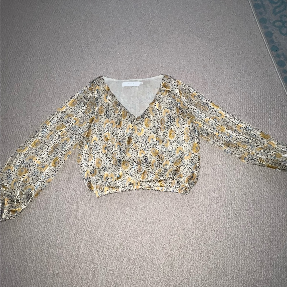 Blouse - Picture 2 of 5